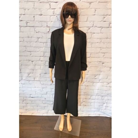 NWOT!! - ANN TAYLOR Factory, Black cropped wide legged pants - Picture 13 of 14